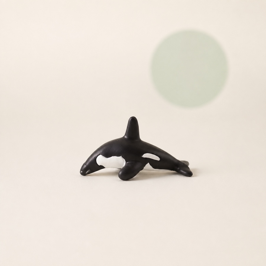 Sea-World Whale Miniature — Option 2 — Main view